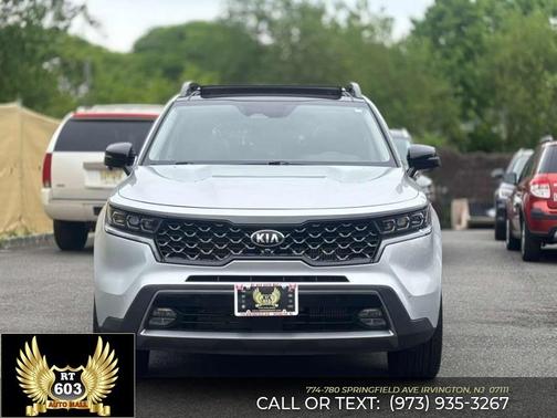 Sparkling Silver 2021 Kia Sorento SX