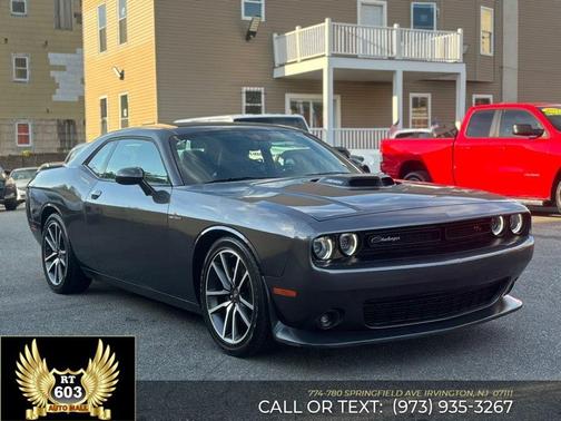 Granite Pearlcoat 2022 Dodge Challenger R/T