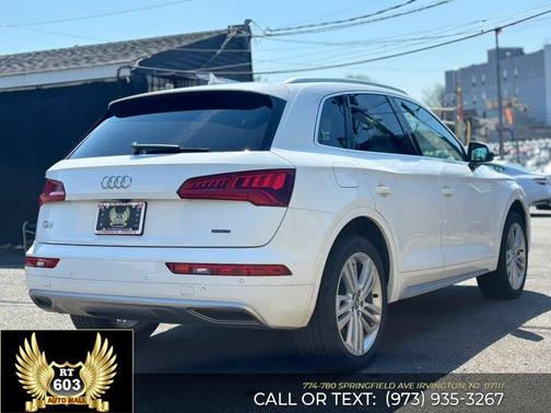 White 2019 Audi Q5 2.0T Premium Plus