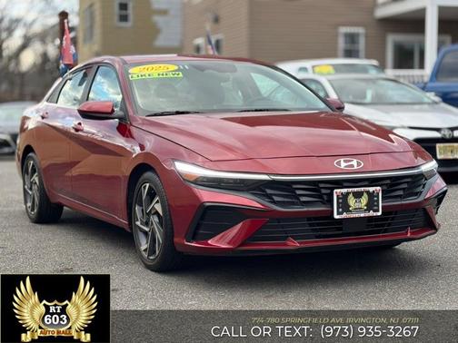 2025 Hyundai ELANTRA SEL
