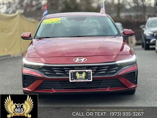 2025 Hyundai ELANTRA SEL