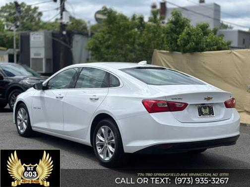 Summit White 2024 Chevrolet Malibu FWD 1LT