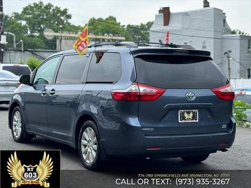 2017 Toyota Sienna XLE Premium