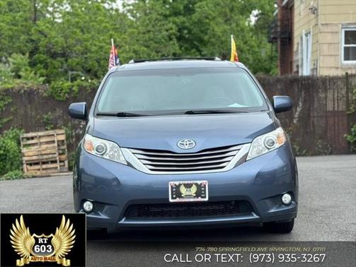 2017 Toyota Sienna XLE Premium