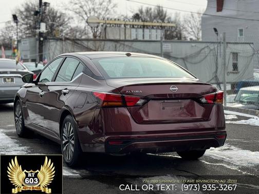 2025 Nissan Altima SV FWD