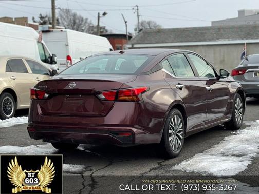 2025 Nissan Altima SV FWD