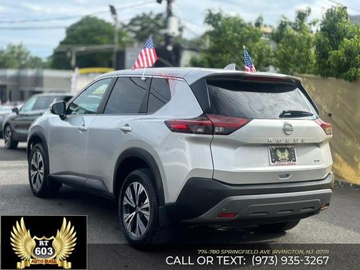 Brilliant Silver Metallic 2023 Nissan Rogue SV
