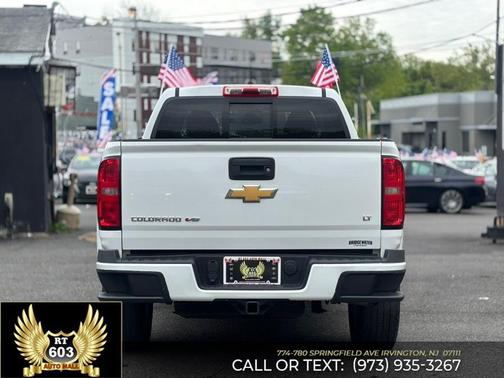 Summit White 2017 Chevrolet Colorado LT