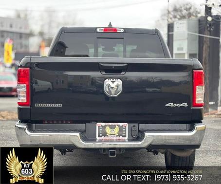 Diamond Black Crystal Pearlcoat 2021 RAM 1500 Big Horn/Lone Star