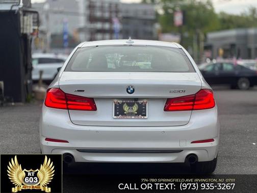 White 2018 BMW 530 xDrive