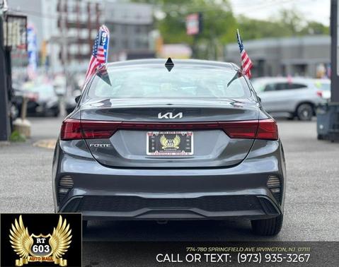Gray 2024 Kia Forte LXS