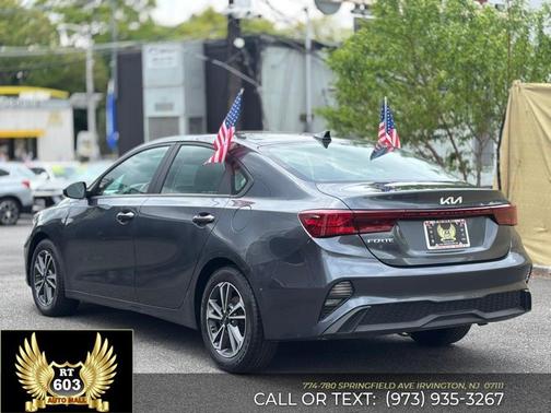 Gray 2024 Kia Forte LXS