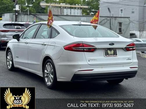 2019 Ford Fusion Hybrid SE