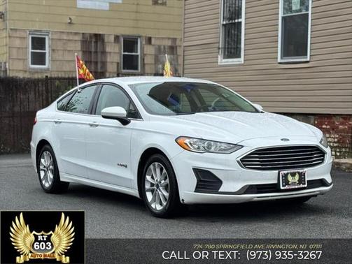 2019 Ford Fusion Hybrid SE