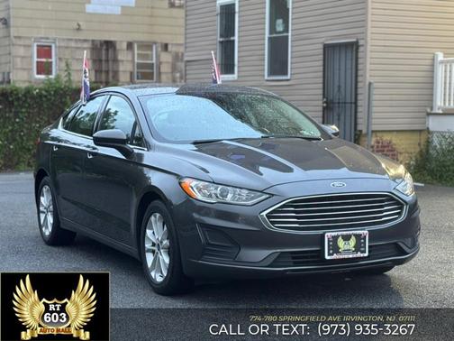 2020 Ford Fusion SE