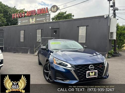 Deep Blue Pearl 2024 Nissan Altima SR FWD