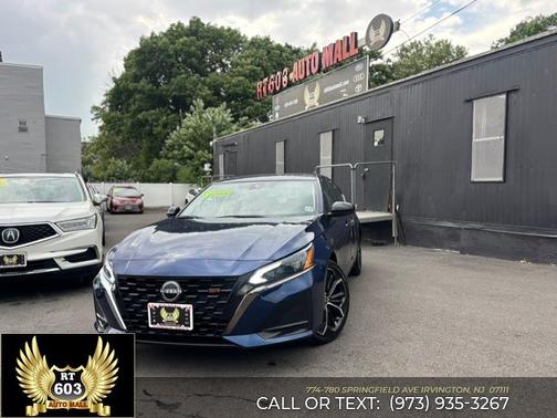 Deep Blue Pearl 2024 Nissan Altima SR FWD
