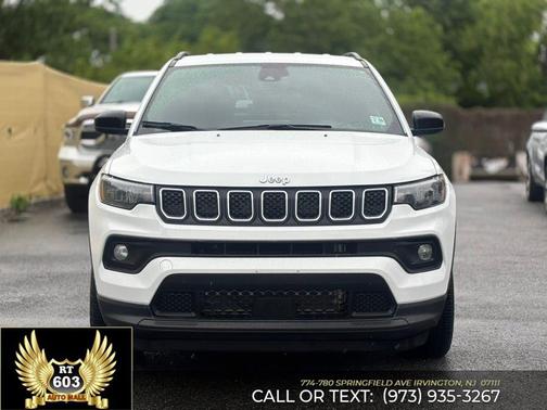 Bright White Clearcoat 2025 Jeep Compass Limited