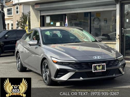 2024 Hyundai ELANTRA Limited