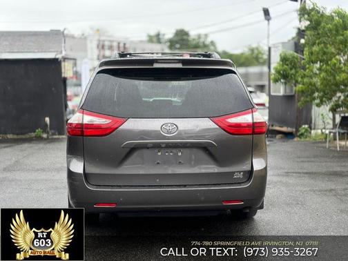 Predawn Gray Mica 2017 Toyota Sienna XLE