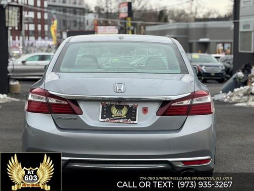 2017 Honda Accord EX-L w/Navigation & Honda Sensing