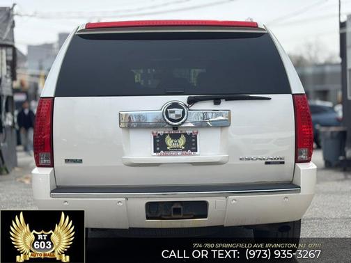 White Diamond Tricoat 2011 Cadillac Escalade Luxury