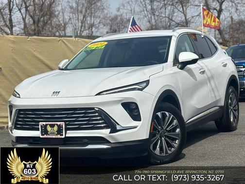 White 2024 Buick Envision Preferred AWD