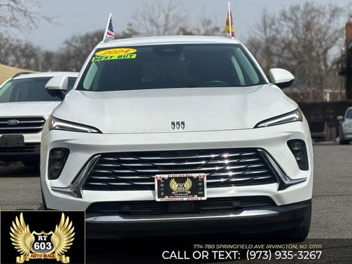 White 2024 Buick Envision Preferred AWD