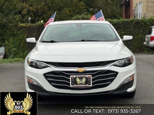 2022 Chevrolet Malibu FWD LT