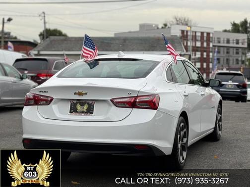 2022 Chevrolet Malibu FWD LT
