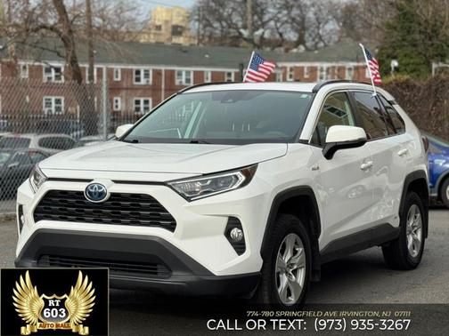 2021 Toyota RAV4 Hybrid XLE