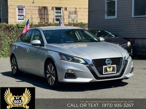 2022 Nissan Altima 2.5 SV