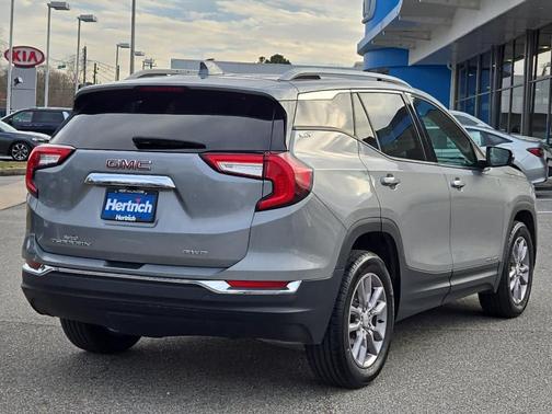 2024 GMC Terrain SLT