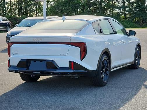 2025 Kia K4 GT-Line Turbo