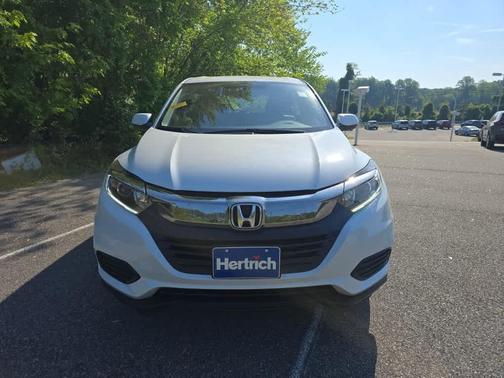 Platinum White Pearl 2020 Honda HR-V LX