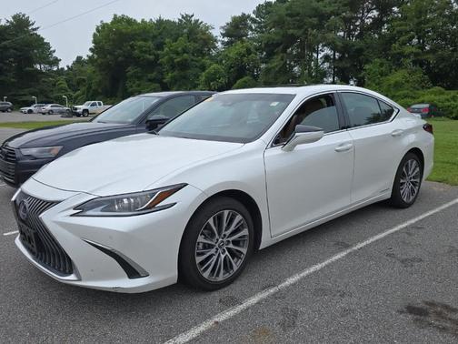 2021 Lexus ES 300h