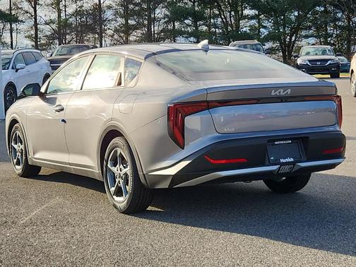 2025 Kia K4