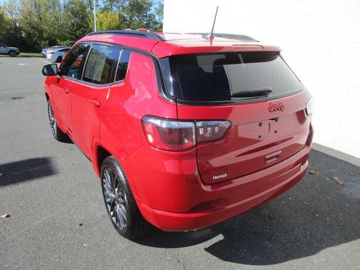 2022 Jeep Compass (RED) Edition