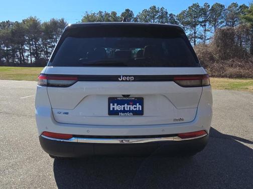 2024 Jeep Grand Cherokee 4xe Base