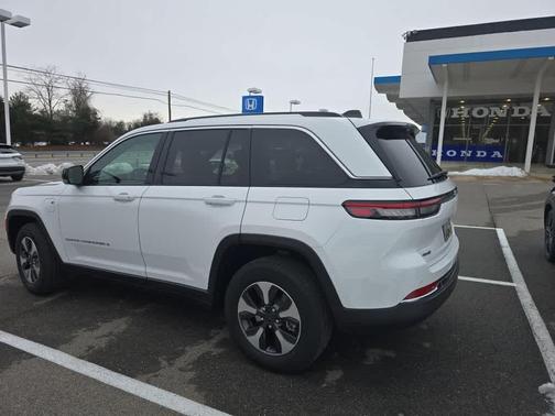 2024 Jeep Grand Cherokee 4xe Base