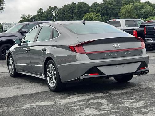 2022 Hyundai SONATA SEL