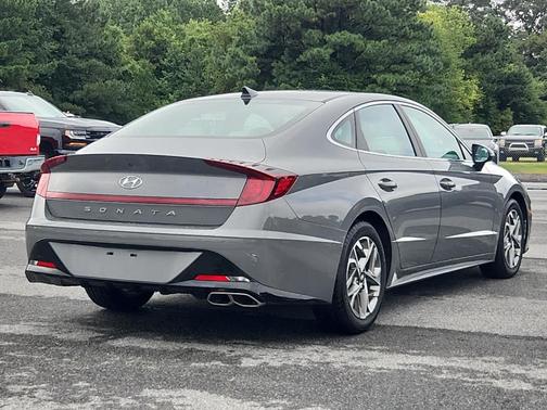 2022 Hyundai SONATA SEL