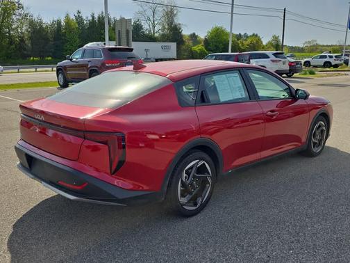 2025 Kia K4 EX