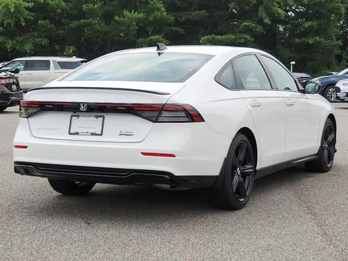 2025 Honda Accord Hybrid Sport-L