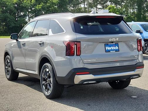2025 Kia Sorento S