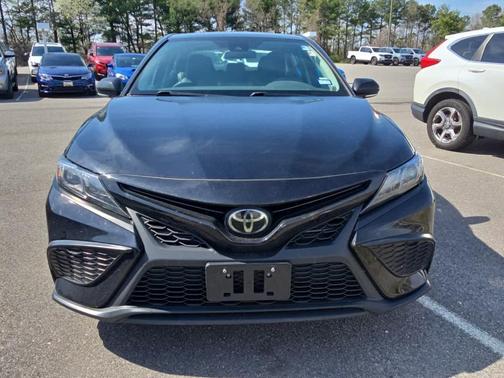 Midnight Black Metallic 2024 Toyota Camry SE