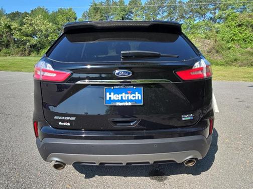 Agate Black Metallic 2019 Ford Edge SEL