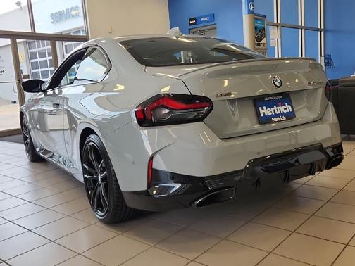 2022 BMW M240 i xDrive