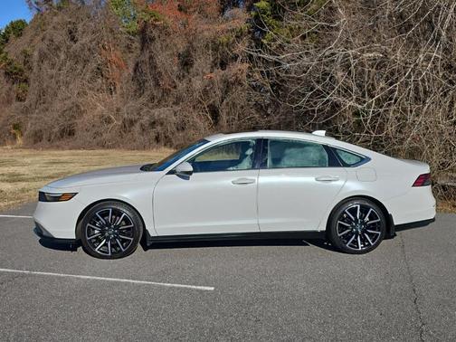 2023 Honda Accord Hybrid Touring