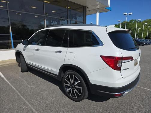 2022 Honda Pilot Touring 7-Passenger